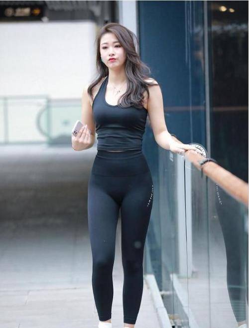 裙子|休闲又有气质的打底裤视觉效果很显瘦