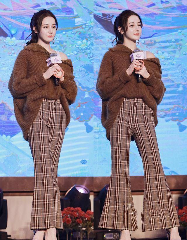 时尚|大张伟夫妇走机场！老婆把大牌衣服穿出平价感，问题在裤子搭配上
