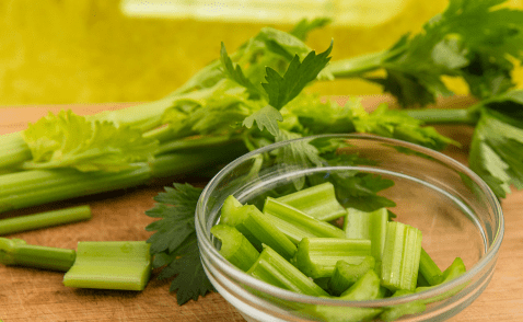 血管|大娘高血脂10年不上升，她是这样做的，坚持3个方法，血脂轻松