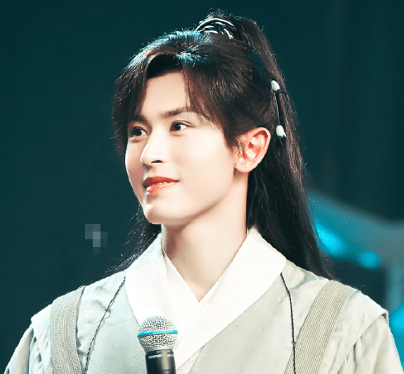 艺人必须知荣辱,《山河令》红利结束,《皓衣行》的机会来了_张哲瀚