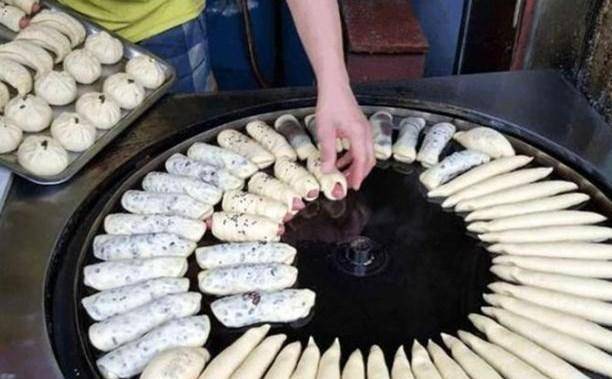 包子|大叔卖特色早餐，一份卖5元，一天卖300个，来晚只能等明天！
