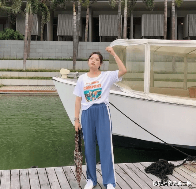 夏天|微胖妹纸夏天要这么穿！遮肉又显气质！