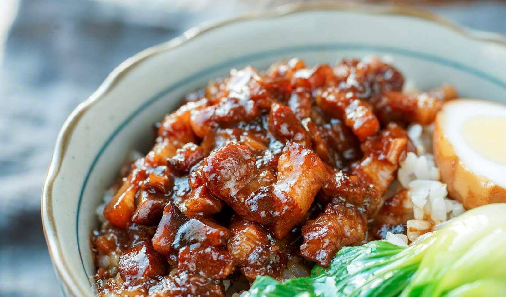 方法|卤肉饭怎么做才好吃？大厨教你一招电饭煲卤肉饭，包你一遍就学会
