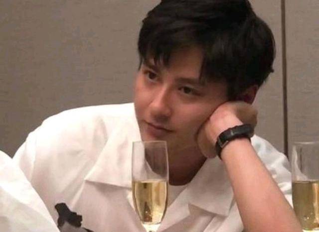 马董|《心动的信号》马子佳行为分裂，他为什么突然选择了小孔？