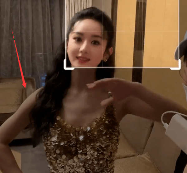 纸片人|女星长点肉更好看！赵丽颖长胖不避讳，热巴瘦过头显头大