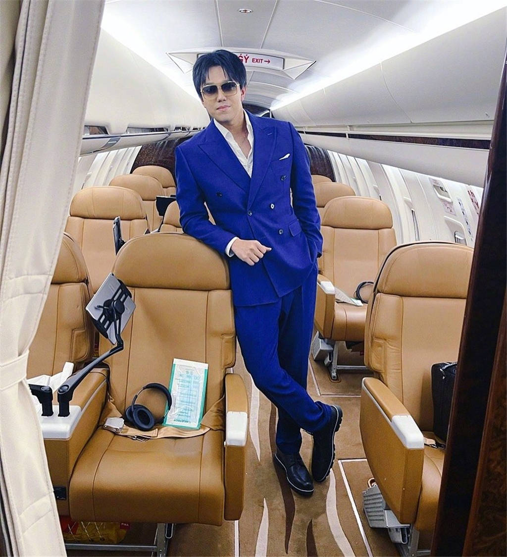 27岁进口小哥哥迪玛希近照曝光身材发福神态憔悴像老了10岁