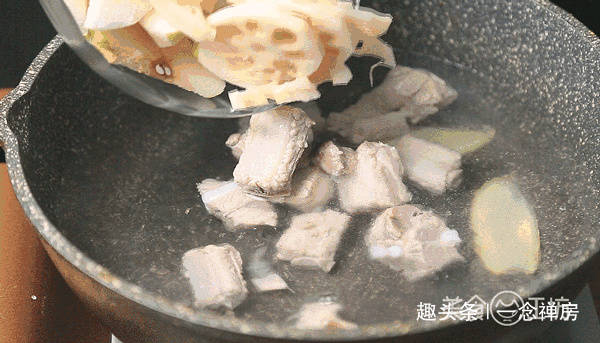 汤品|莲藕煲汤秘诀，可以搜藏