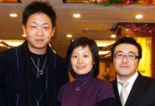 就对他进行人身攻击,说他是渣男背叛婚姻,但看到如今林海对自己的小