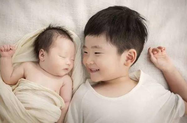 家务|想抱孙子的婆婆再也不催生二胎了，不得不说，媳妇招数实在高明