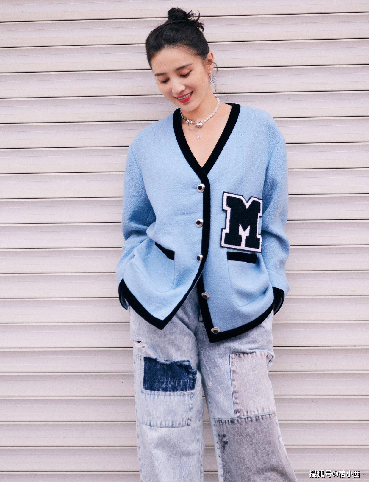 宋佳|宋佳的气质真是一等一的好，简单穿白衬衫+阔腿裤，就美出国际范