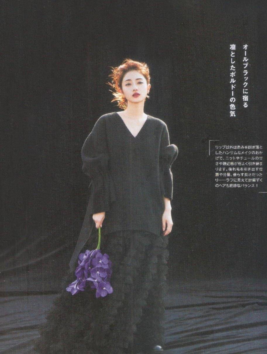 身材|难怪男生喜欢石原里美，连喝醉都超可爱，软萌穿搭令人毫无抵抗力
