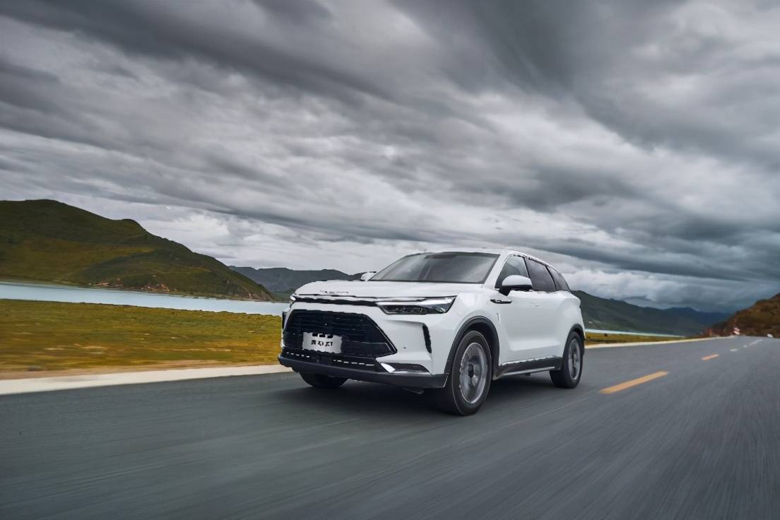 北京x7登上珠峰大本营在高寒高海拔的挑战中展现高品质