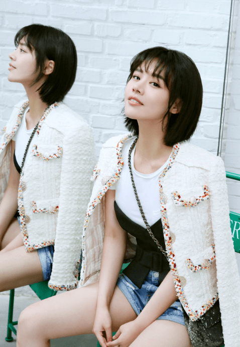 气息|又被杨颖的细腰折服了！袖子和衣身“一样宽”，依然能穿出瘦削感