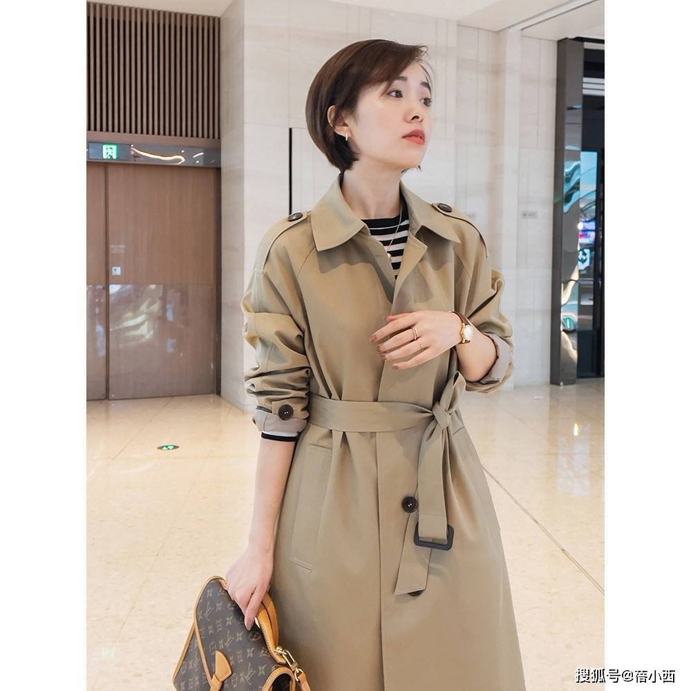 设计|知性又时髦!初秋穿搭需要的西装、风衣、开衫,我都帮你挑好了