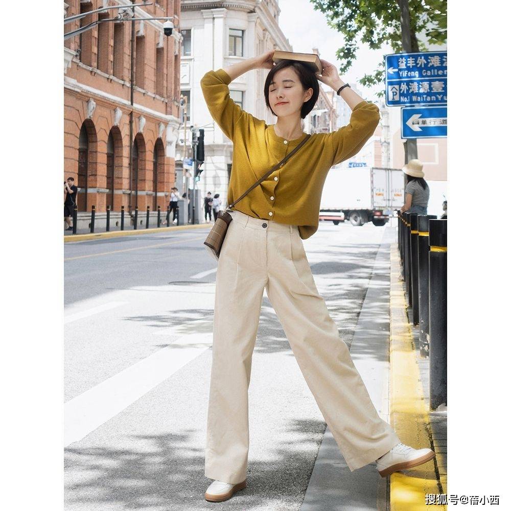 设计|知性又时髦!初秋穿搭需要的西装、风衣、开衫,我都帮你挑好了