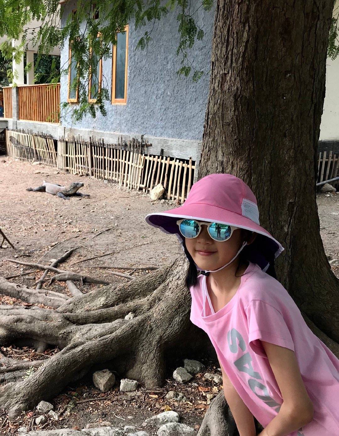 氛围|陆毅老婆女儿拍写真,满屏都是大长腿,12岁贝儿和妈妈共用一张脸