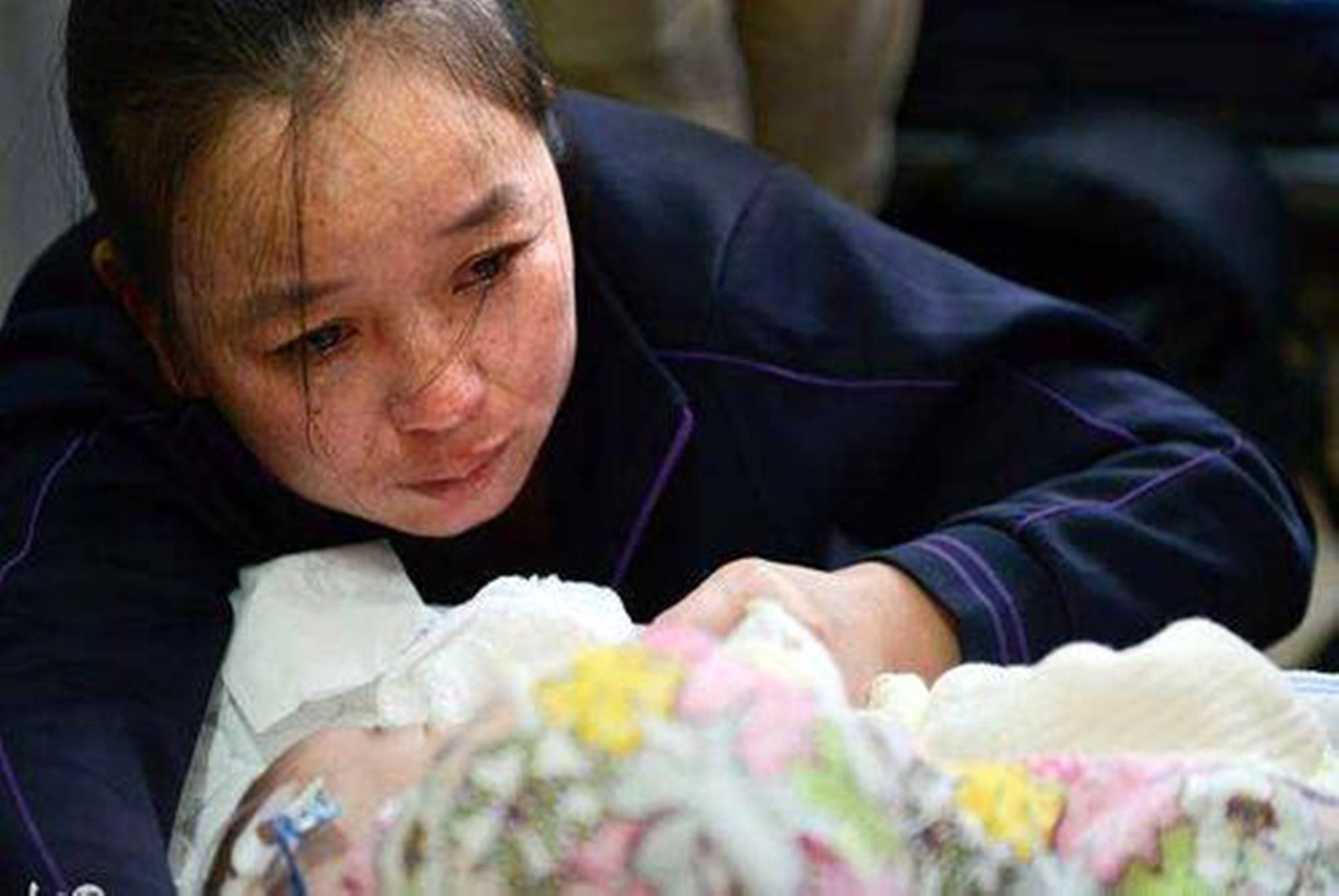 信用卡|生娃3个月，刷爆4张信用卡，28岁的我还能“生三胎”吗？