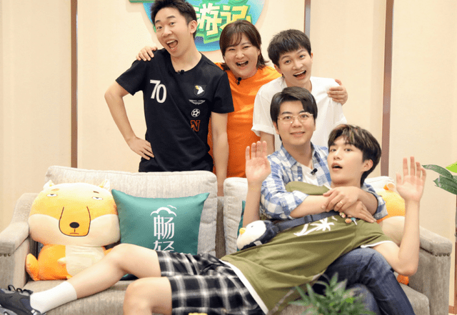 原班人马|《青环3》招商会引热议，3大嘉宾精准踩雷2位，龚俊“瑟瑟发抖”