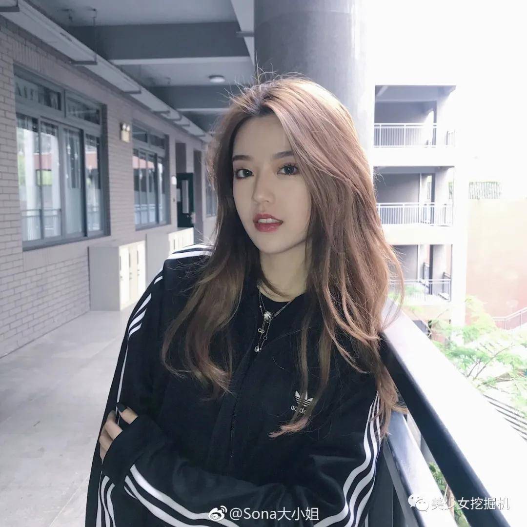 sona|美少女圈拉胯成啥样了，连她都被说是颜值诈骗…