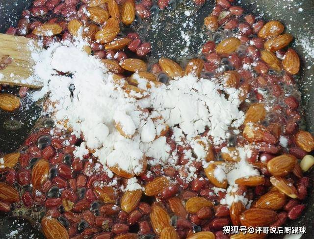 做法|最近，花生这做法火了，简单几步做零食，无油少糖酥脆，解馋过瘾