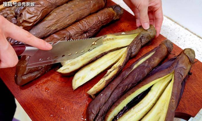 蔬菜|初秋,遇到此菜别手软,买上30斤,晒干囤起来,随吃随取,真省事