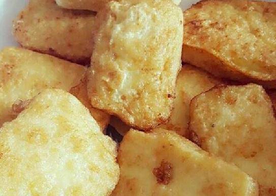 美食|美食煎馒头片,裹鸡蛋前还需多加这一步,馒头片更酥脆不油腻!