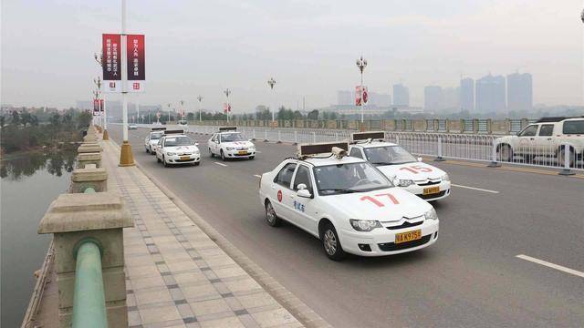 怎么样才能当驾校教练啊 1687fa3a86004ef383dc64414032c9c3.jpeg