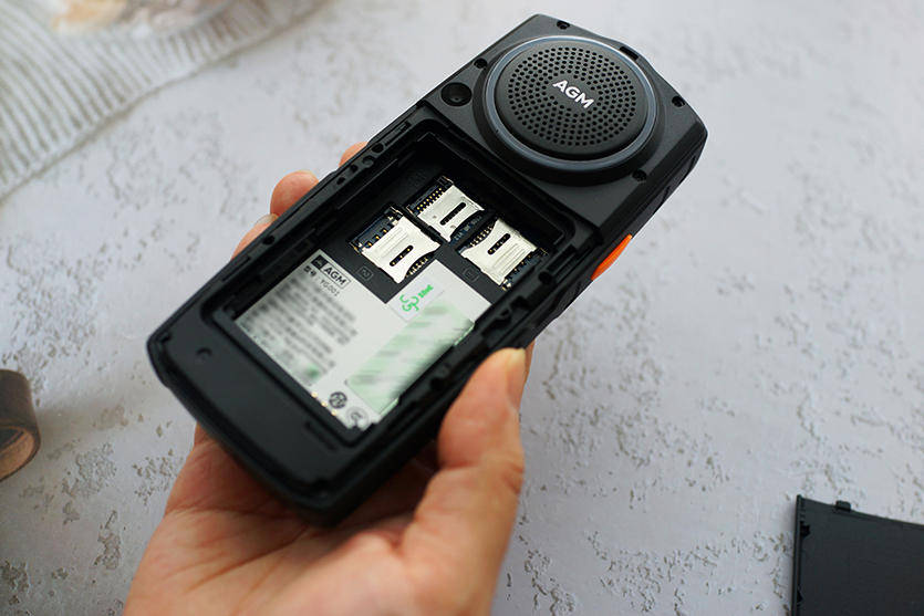 环形跑马灯还能砸核桃国产三防功能机agmm6评测