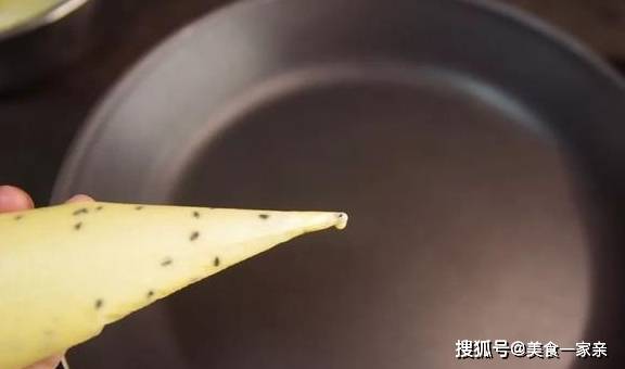 时间|教你做酥到掉渣的蛋卷,5分钟就搞定,卖蛋卷的老板要“哭了”