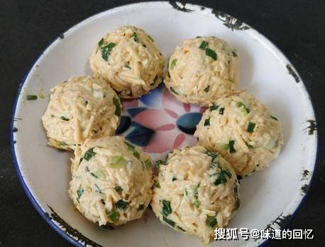 做法|早餐别再吃油条,试试这,不煮不炸,10分钟就做好,通便还减肥