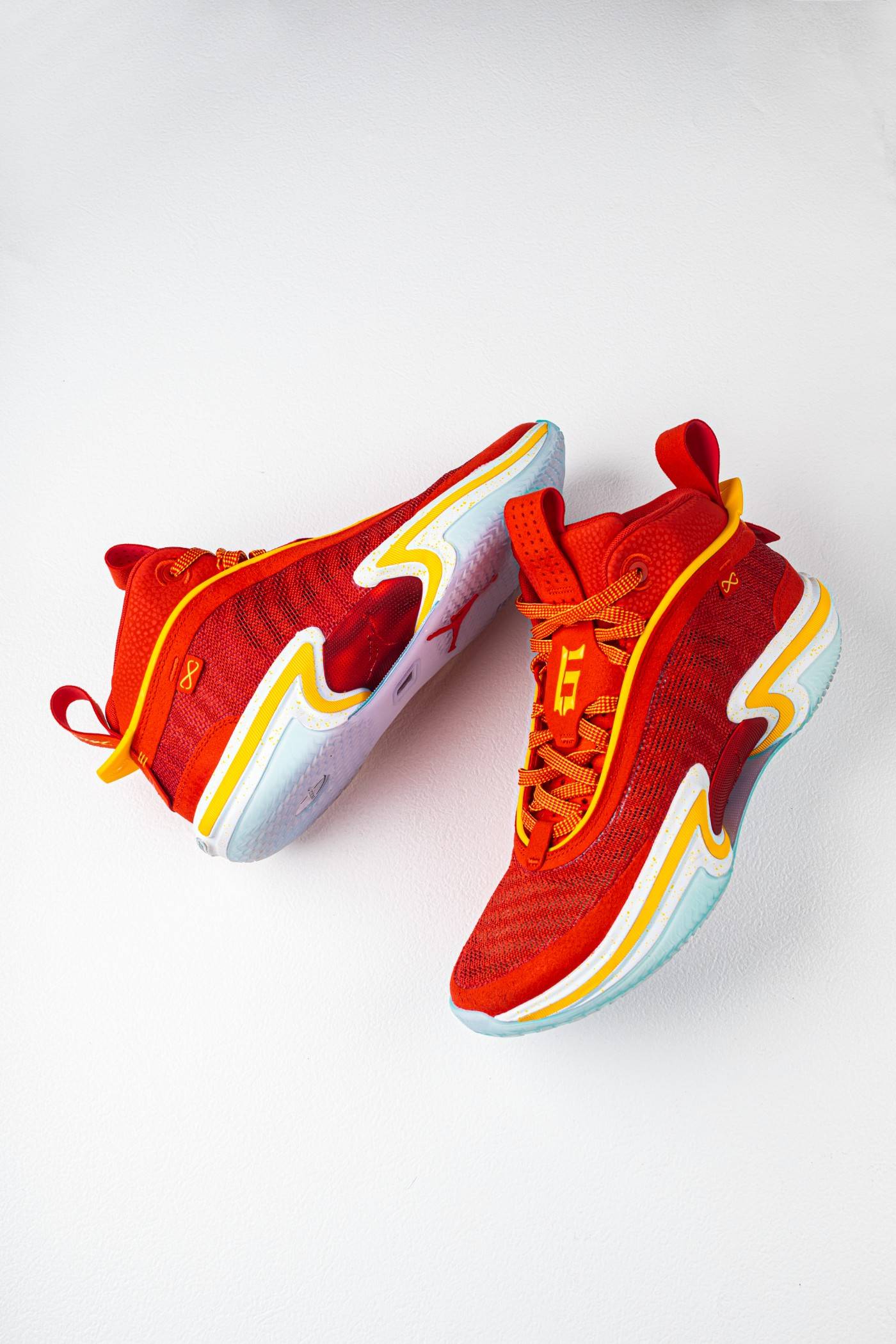 设计|AJ36 绝地反转！只加一个新科技，又甩开所有实战鞋一大截…