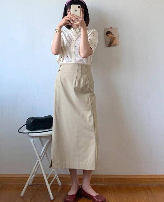 连衣裙|无论多大年纪的女性，夏季都可以利用这四款“裙装”，穿出好气质