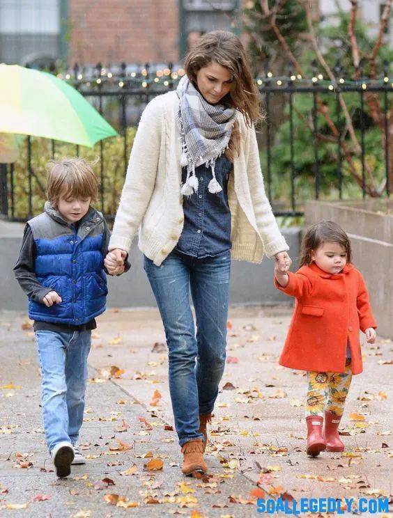 Russell|来看看这位好莱坞妈妈可盐可甜的带娃穿搭