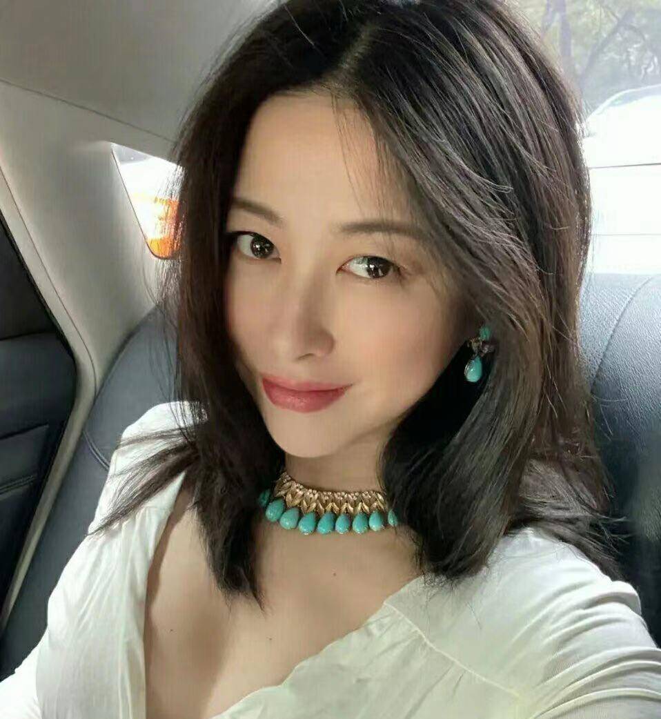 朱珠|朱珠晒孕期自拍“孕味十足”！告别《叛逆者》蓝心洁后，风韵犹存