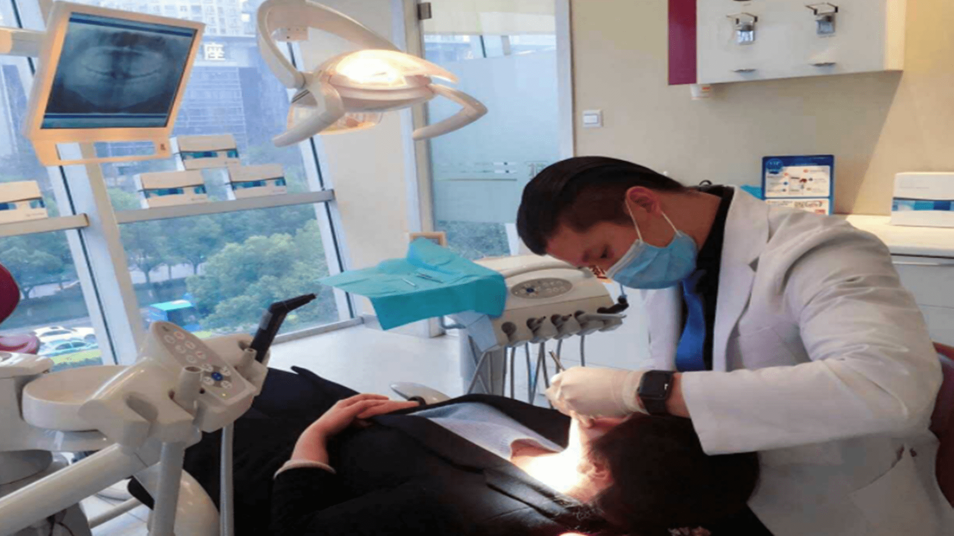 检查|男人30岁出头牙齿几乎掉光？医生提醒，这个病很多人都有