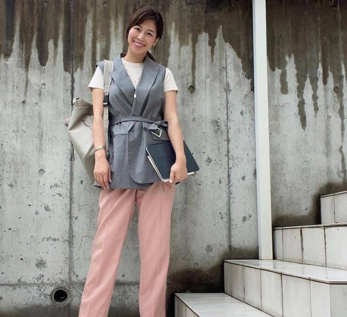 图案|女人过了45岁,夏天穿T恤记住“三不要”,容易显老还没气质
