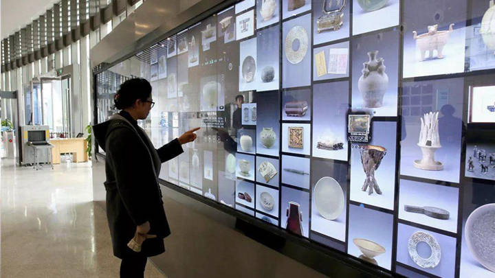 博物馆互动镜面系统效果图