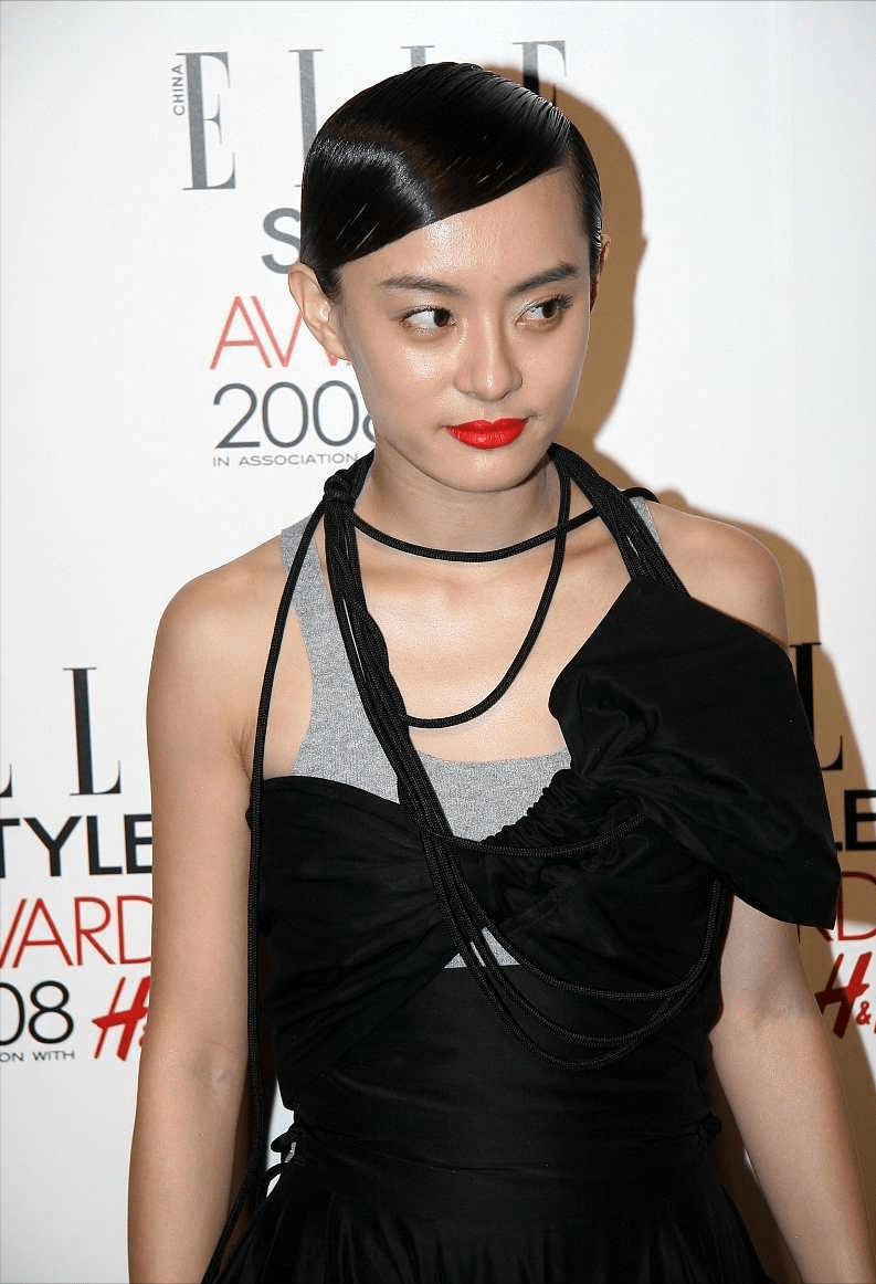 个性|孙俪“小丑女”造型太靓了，38岁驾驭街头风，这才是有风韵的女人