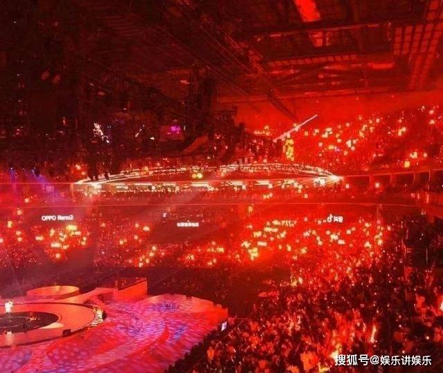 红海给了肖战信号,绿海给了一博安全感,而森森黄点给了底气!_王一博