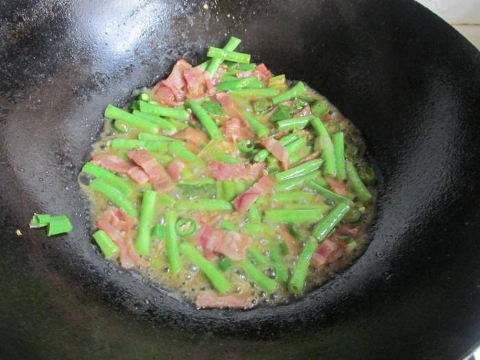 包子|早餐别再吃馒头了，这样多1步简单快捷喷香好吃，比包子饺子都香