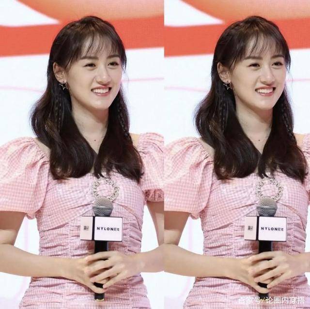 袁冰妍|袁冰妍美得没瑕疵，穿粉色连衣裙秀曲线，泡泡袖设计亮眼又可爱