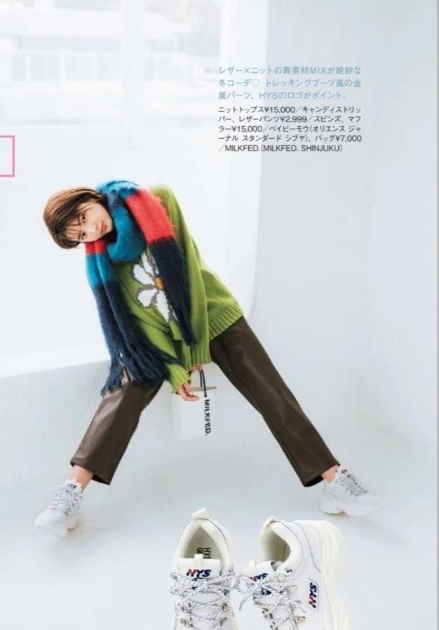 显得|戴围巾时，别乱“圈在脖子上”，瞧瞧这6种围巾戴法，照着戴准美