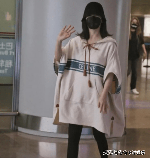 官宣|谢娜生完二胎后首次露面，终于回归，网友们欢呼雀跃