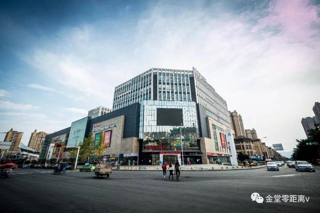 金堂县城内有座150多岁的桥她是金堂人的出行要道也是