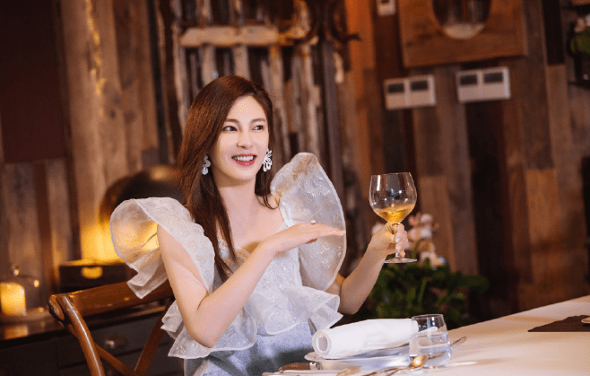 张雨绮|张雨绮怒斥芒果台恶意剪辑，宣布退出节目录制，男友也发文回应