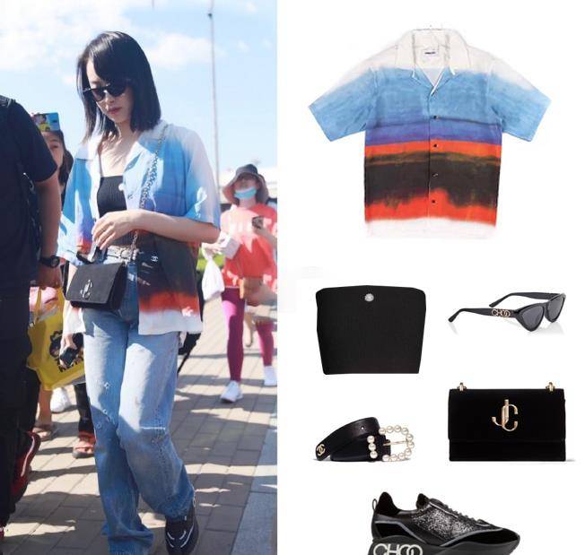 身材|32岁宋茜终于穿抹胸背心走机场，200块尽显完美感，女团C位不简单