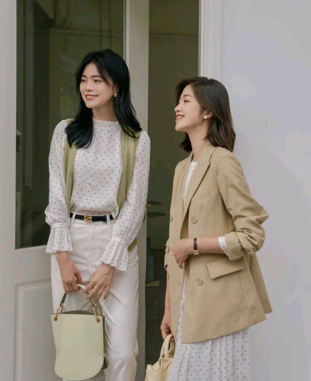 服装|西装穿搭虽然很简约，但风格要自己掌控，穿出更多可能