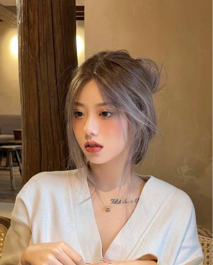 护发|染发已经是一种潮流，这四款颜色显白不桃皮，黄皮姐妹大胆冲
