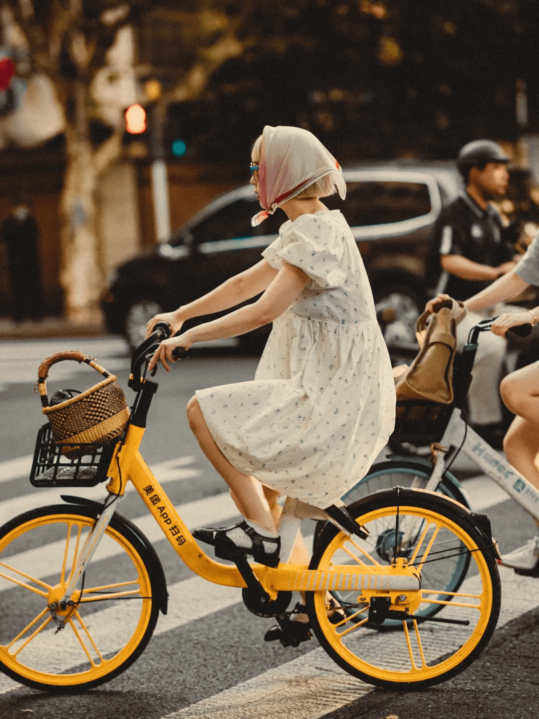 五原|夏末的清凉装扮，街头姑娘们的穿法也太多了吧