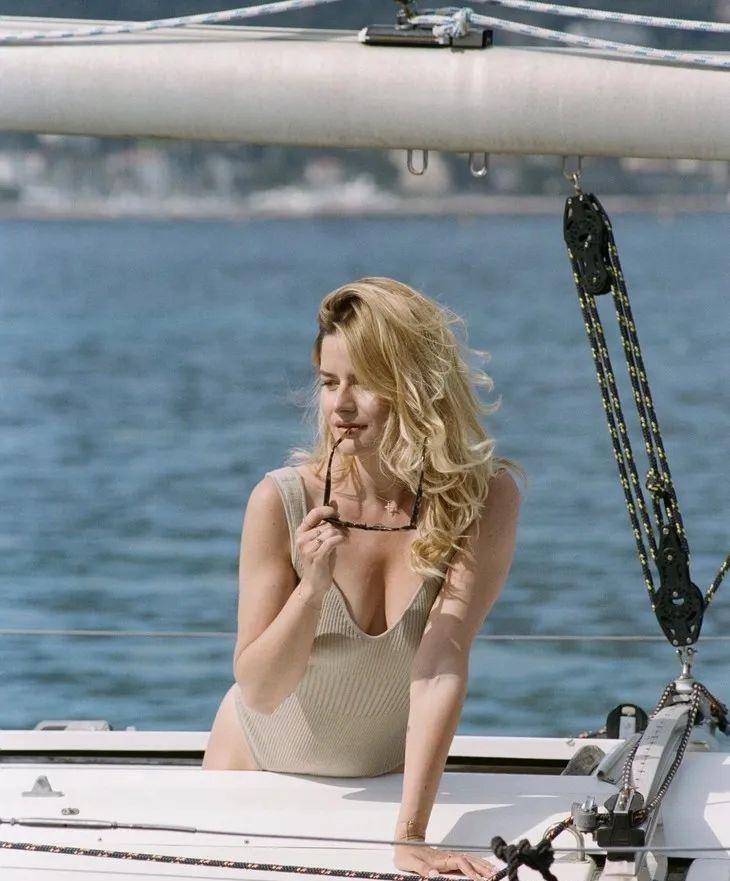 什么|下周穿什么|刘雯的背心,我穿也能这么好看?